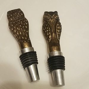 Set of 2 brass owl bottle stoppers